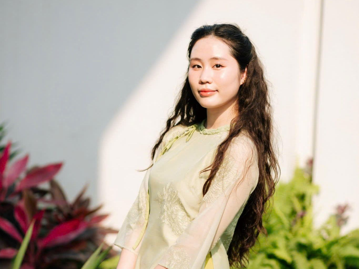 Nữ sinh Nguyễn Khánh Linh (quê ở Thái Nguyên) tốt nghiệp thủ khoa ngành Kinh doanh quốc tế, Trường Đại học Ngoại thương (FTU) với điểm GPA đạt 4.0/4.0.