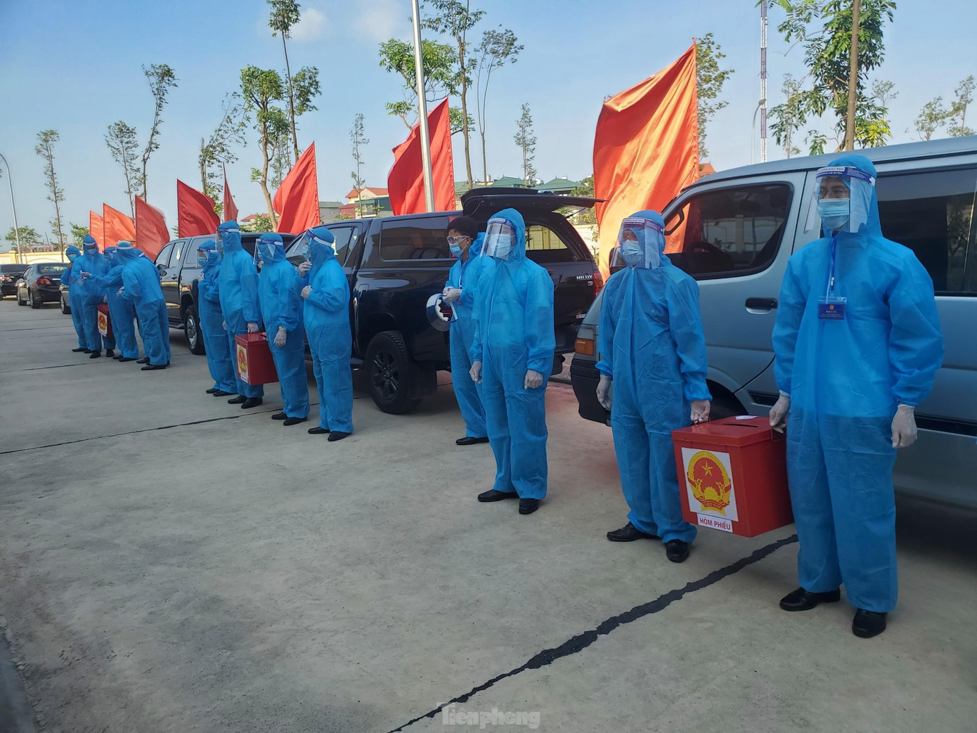 Lực lượng làm công tác tổ chức bầu cử tại Ban chỉ huy Quân sự tỉnh Bắc Ninh.