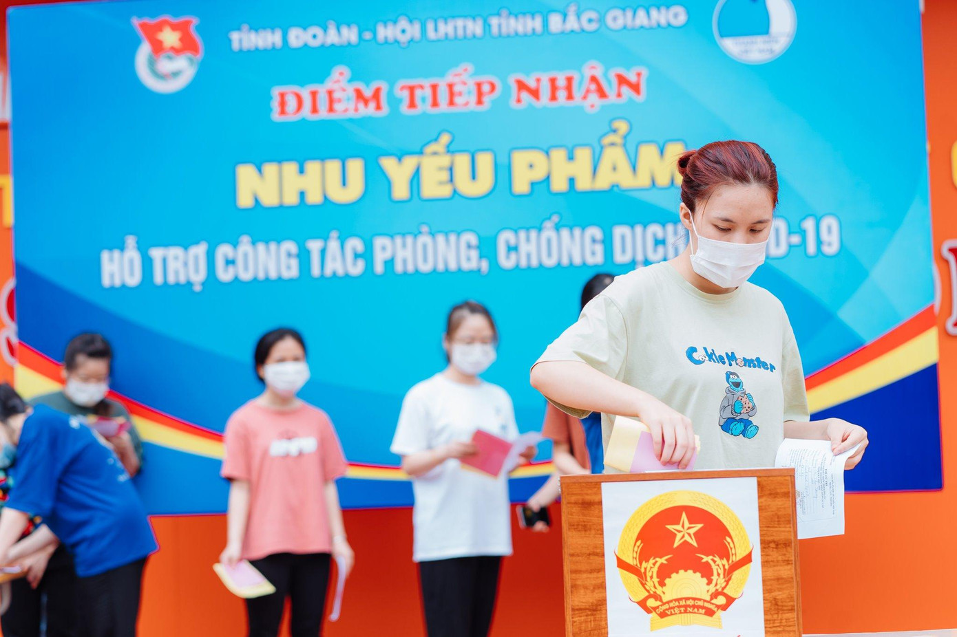 Sinh viên Đại học Kỹ thuật Y tế Hải Dương bầu cử tại Bắc Giang. Sinh viên Đại học Kỹ thuật Y tế Hải Dương bầu cử tại Bắc Giang.