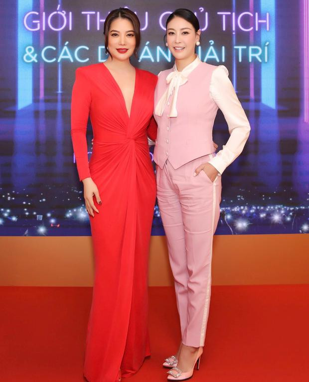 Trương Ngọc Ánh và Hoa hậu Hà Kiều Anh. Trương Ngọc Ánh và Hoa hậu Hà Kiều Anh.