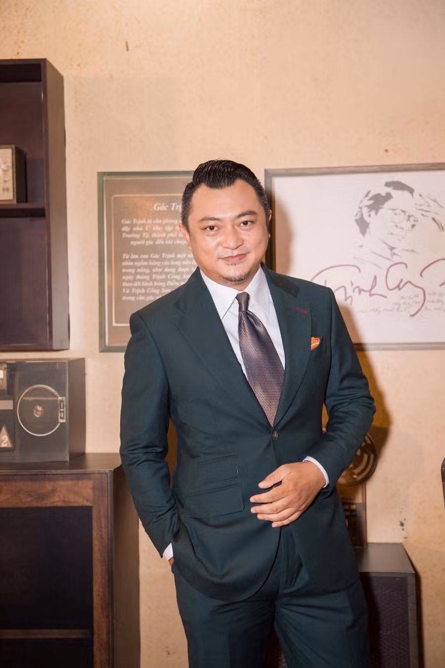 Đạo diễn Phan Gia Nhật Linh chia sẻ: "Em và Trịnh đã lấy hết sức lực của tôi".