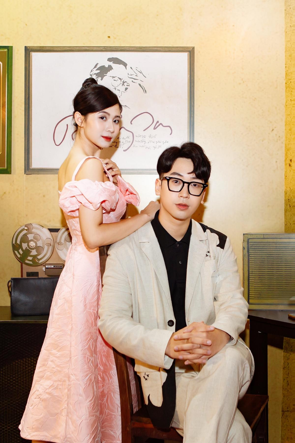 Ninh Tito và diễn viên trẻ Quỳnh Trang.