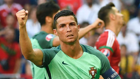 Thắng Ronaldo, bóng vàng là của Bale ảnh 1