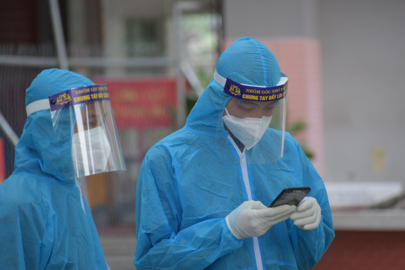 Trong nhóm này có một số tài xế công nghệ, do dịch bùng lên tài xế không hoạt động nên đăng ký tham gia làm từ thiện. Anh Tiến, một người chuyên vận chuyển F0, F1 cho biết, anh tham gia nhóm khoảng đầu tháng 5/2021 khi TP. HCM bắt đầu bước vào giai đoạn cao điểm của đợt dịch lần thứ 4.