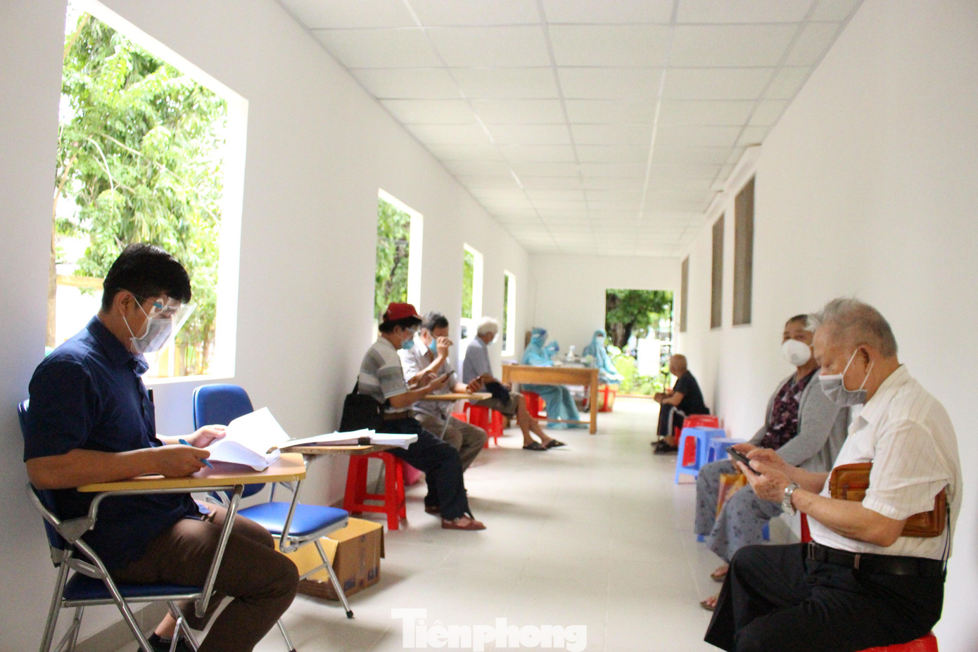 Theo kế hoạch tổ chức tiêm chủng vắc xin COVID-19 đợt 5 tại TPHCM, có hơn 1,1 triệu liều vắc-xin với 3 loại vắc xin là AstraZeneca, Pfilzer và Moderna Theo kế hoạch tổ chức tiêm chủng vắc xin COVID-19 đợt 5 tại TPHCM, có hơn 1,1 triệu liều vắc-xin với 3 loại vắc xin là AstraZeneca, Pfilzer và Moderna