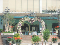 Cung Xuân có diện tích đất hơn 7.000m2 theo thiết kế và sân khấu nghệ thuật nay chủ yếu dùng để tổ chức tiệc cưới Ảnh: Minh Tuấn