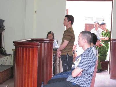 các bị cáo công an tiếp tục phản cung