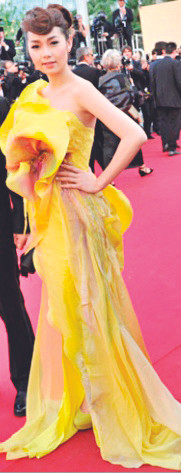 Trang phục của Minh Hằng tại LHP Cannes