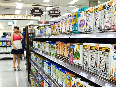 Trẻ em nên dùng sữa chứa trans-fat càng ít càng tốt. Ảnh: SCMP