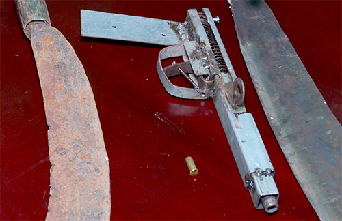 Nhóm thanh niên nổ súng đòi nợ bị cảnh sát khống chế ảnh 1