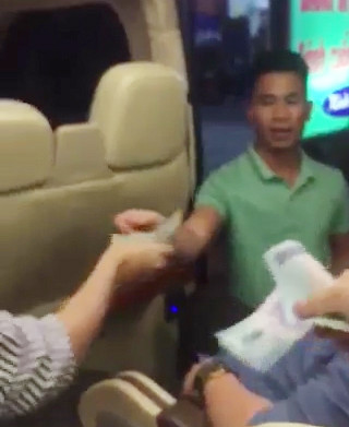 Theo chân những chiếc 'xe vua': Khi khách sạn thành bến xe trá hình ảnh 6