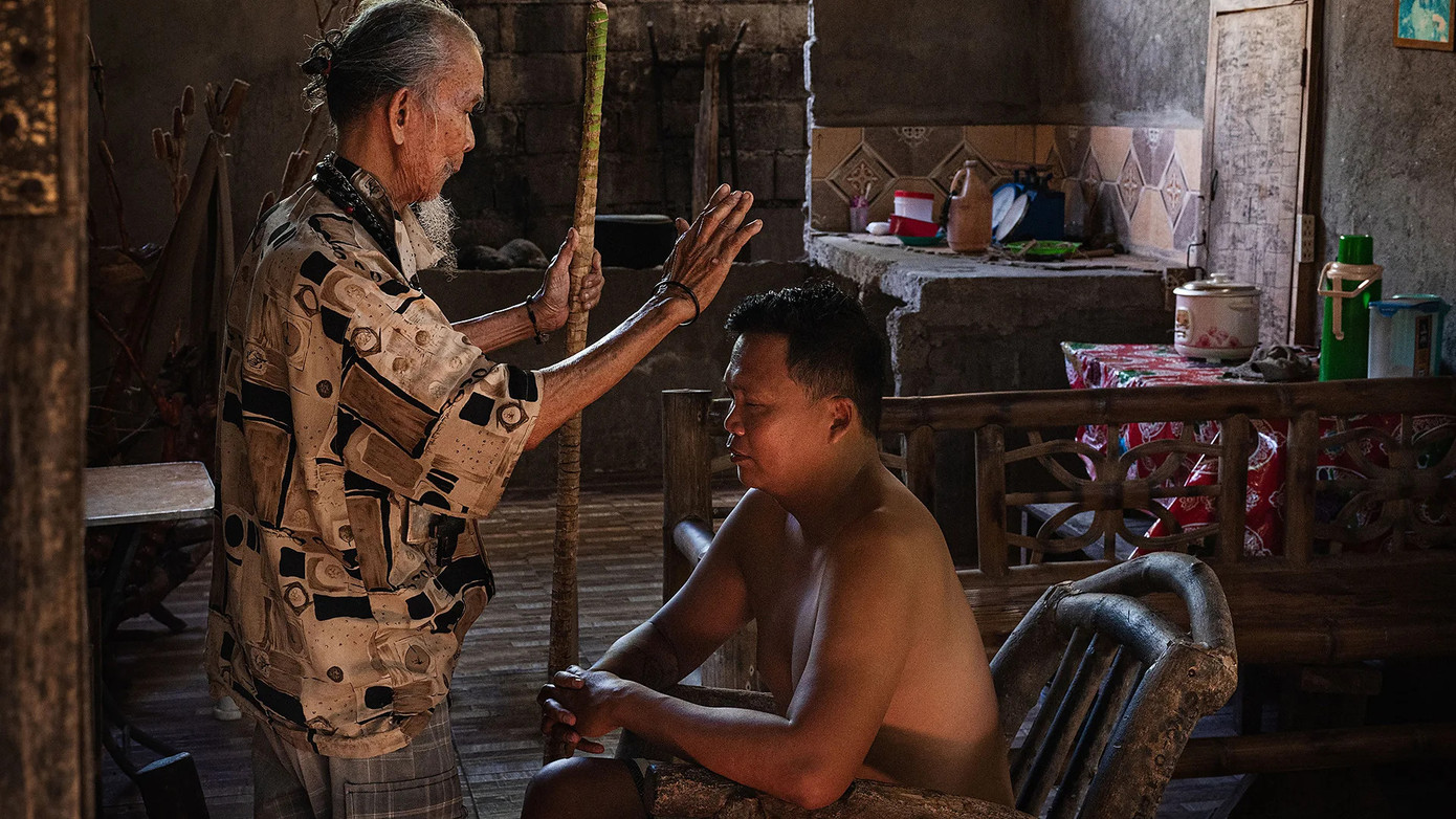 Phương pháp chữa bệnh dân gian của mananambal ở Siquijor.