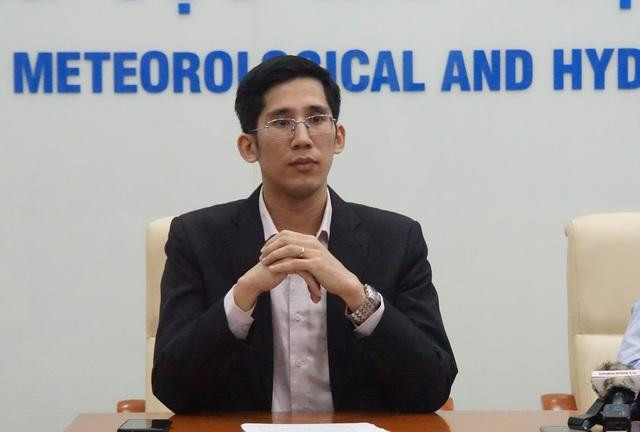 Ông Trần Quang Năng, Trưởng phòng Dự báo Thời tiết của Trung tâm Dự báo Khí tượng Thủy văn Quốc gia. Ông Trần Quang Năng, Trưởng phòng Dự báo Thời tiết của Trung tâm Dự báo Khí tượng Thủy văn Quốc gia.