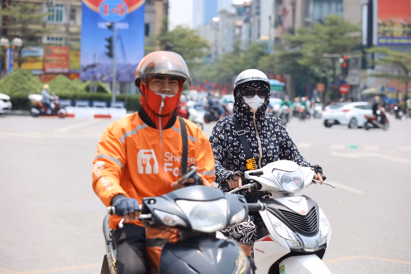 Miền Bắc chuyển nắng nóng trước khi đón mưa dông.