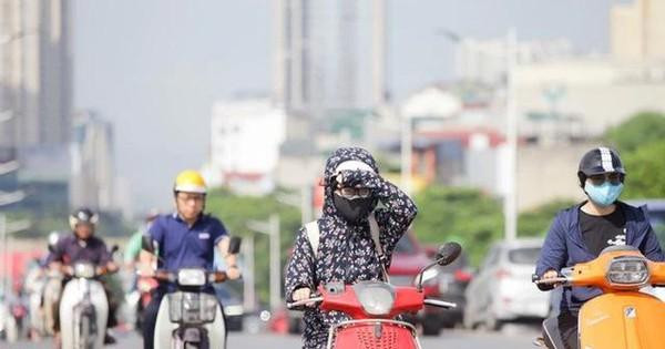 Nắng nóng gia tăng ở miền Bắc và miền Trung từ hôm nay.