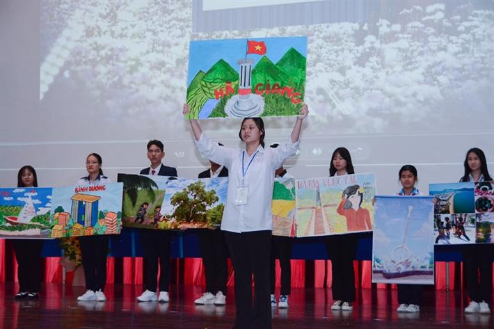 Đây là năm thứ 12 cuộc thi được tổ chức nhằm khuyến khích học sinh trung học nghiên cứu khoa học.