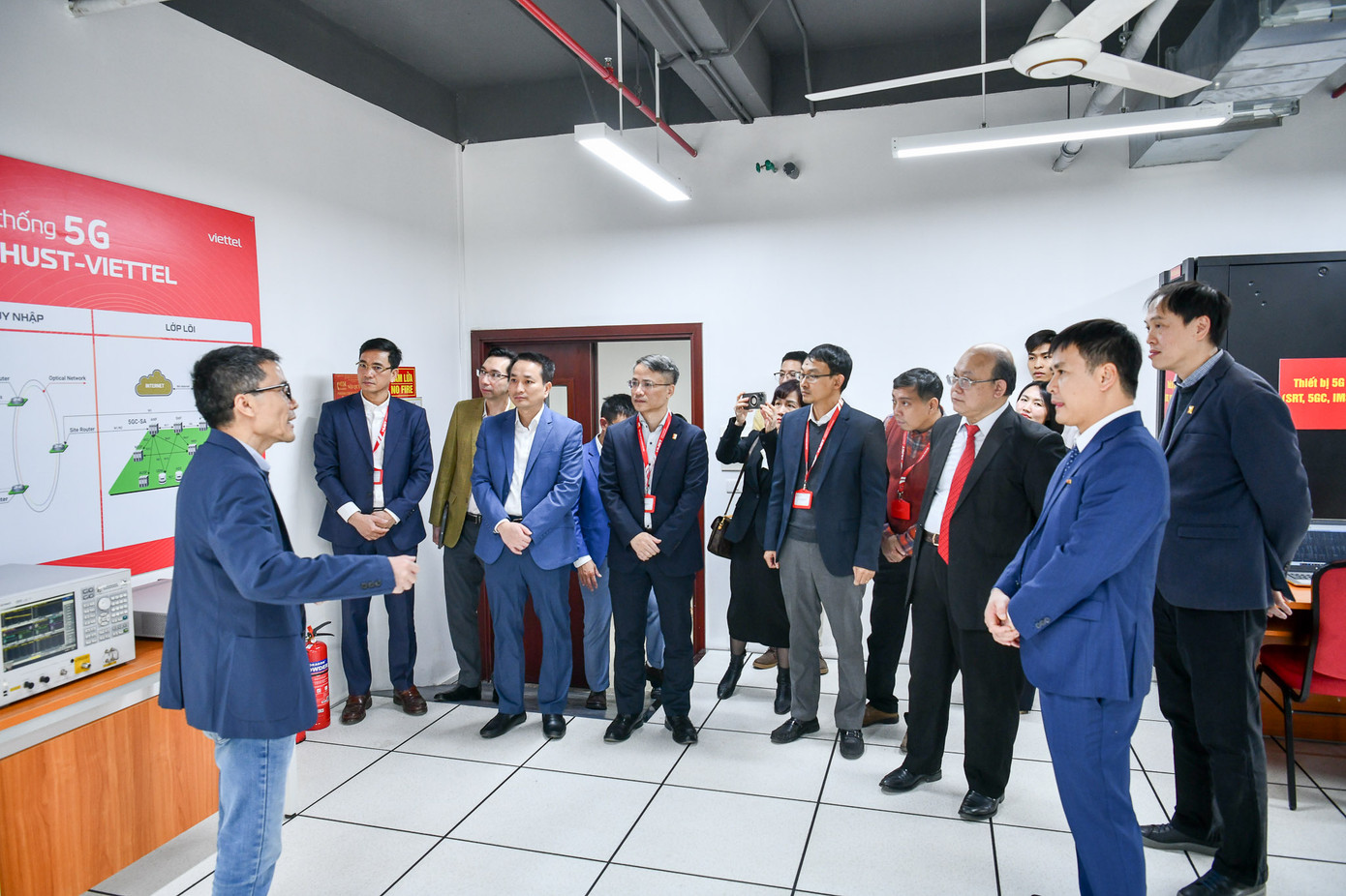 Đại học Bách Khoa Hà Nội khai trương phòng thí nghiệm 5G ngày 27/12.