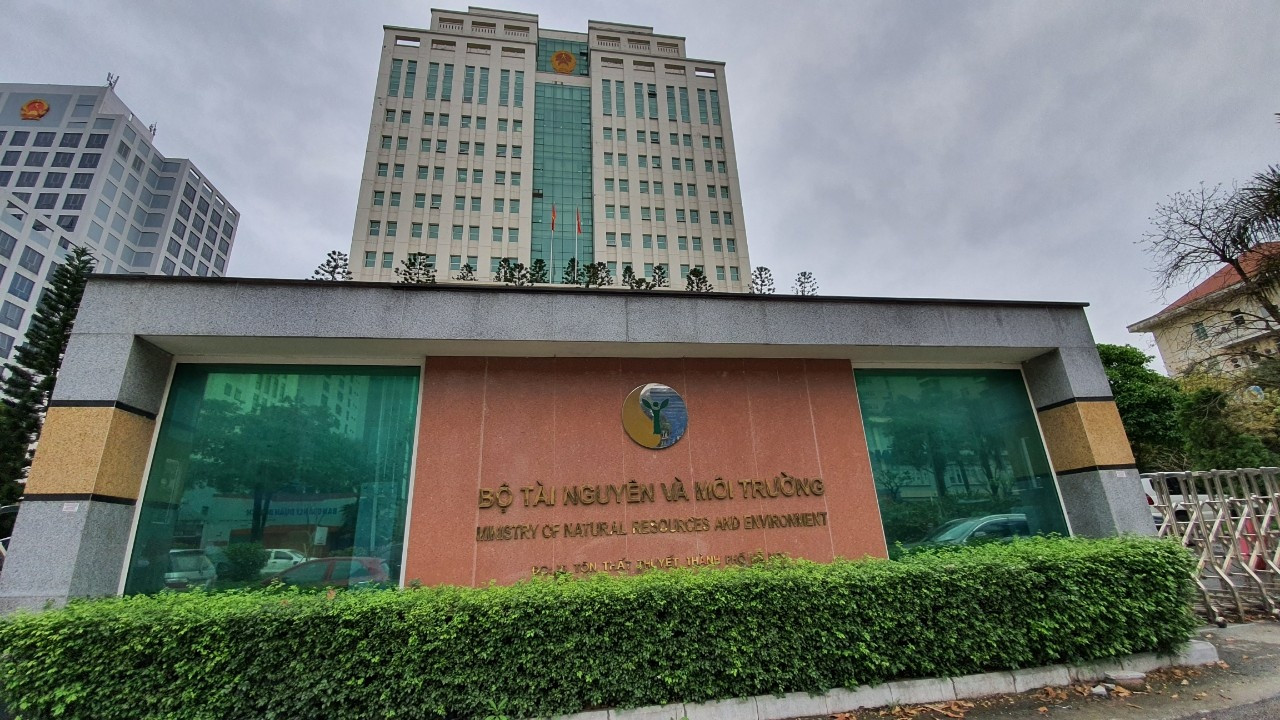 Bộ Tài nguyên và Môi trường đang lấy ý kiến các địa phương để sửa đổi một số điều của Nghị định 08 năm 2022. Bộ Tài nguyên và Môi trường đang lấy ý kiến các địa phương để sửa đổi một số điều của Nghị định 08 năm 2022.