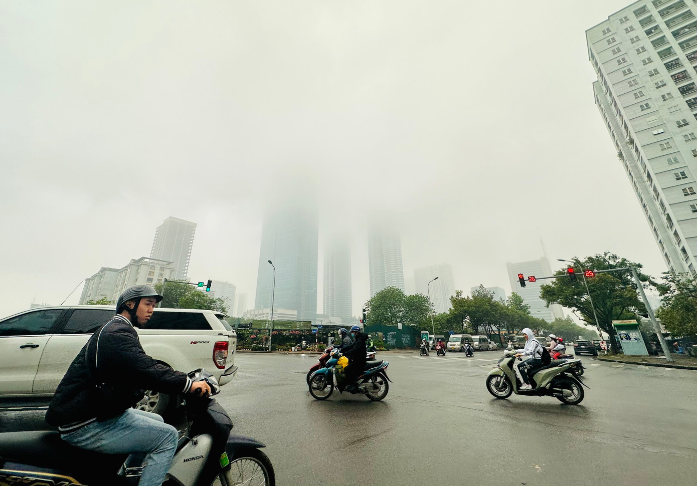 Nồm ẩm quay trở lại miền Bắc vào ngày 9/3. Ảnh minh hoạ: Như Ý.