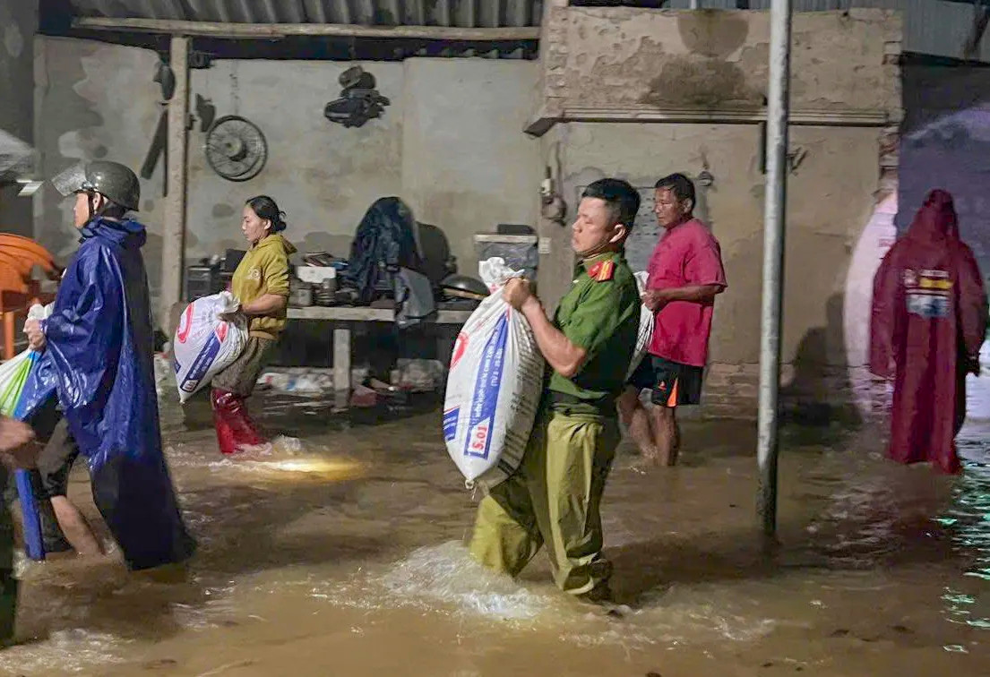 Hà Tĩnh đón mưa lũ bất thường vào tháng 5/2025.