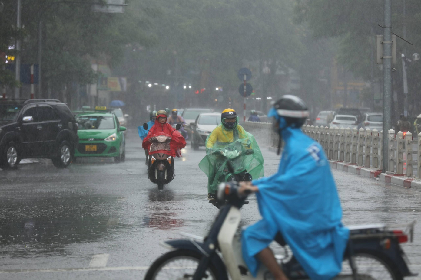 Miền Bắc đón mưa dông đến 15/5. Ảnh: Như Ý