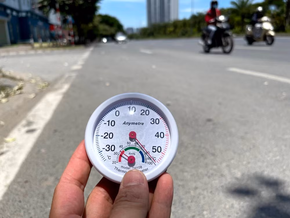 Miền Trung trải qua tháng 8 trong điều kiện nắng nóng gay gắt. Miền Trung trải qua tháng 8 trong điều kiện nắng nóng gay gắt.