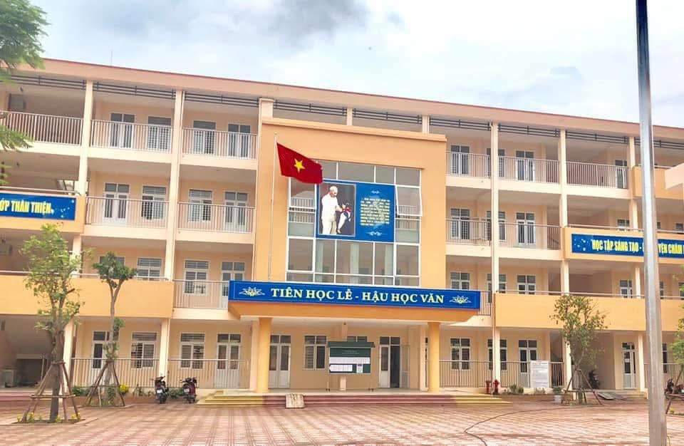 Trường tiểu học La Khê, quận Hà Đông (Hà Nội).