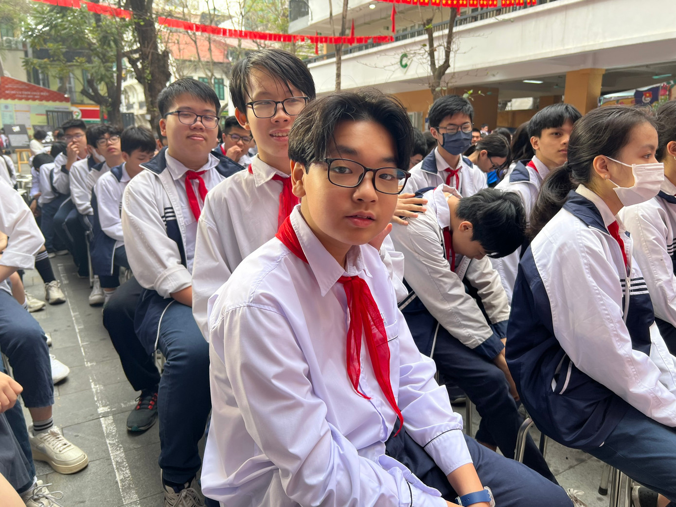 Từ năm 2025, Bộ GD&ĐT cũng quy định cả công tác ra đề thi, coi thi, chấm thi, phúc khảo... trong kỳ thi tuyển sinh lớp 10 THPT. Từ năm 2025, Bộ GD&ĐT cũng quy định cả công tác ra đề thi, coi thi, chấm thi, phúc khảo... trong kỳ thi tuyển sinh lớp 10 THPT.