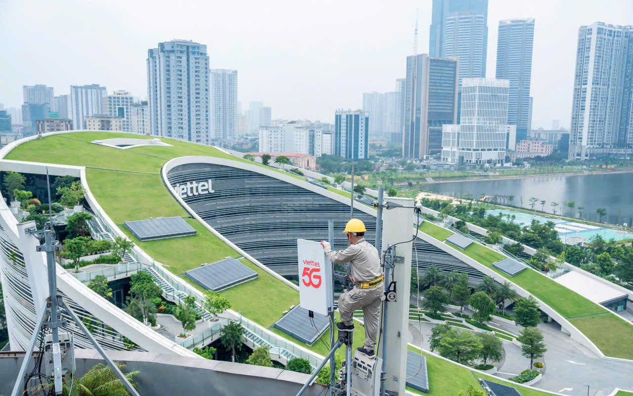 Viettel đưa vào sử dụng 6500 trạm BTS 5G trong ngày khai trương.