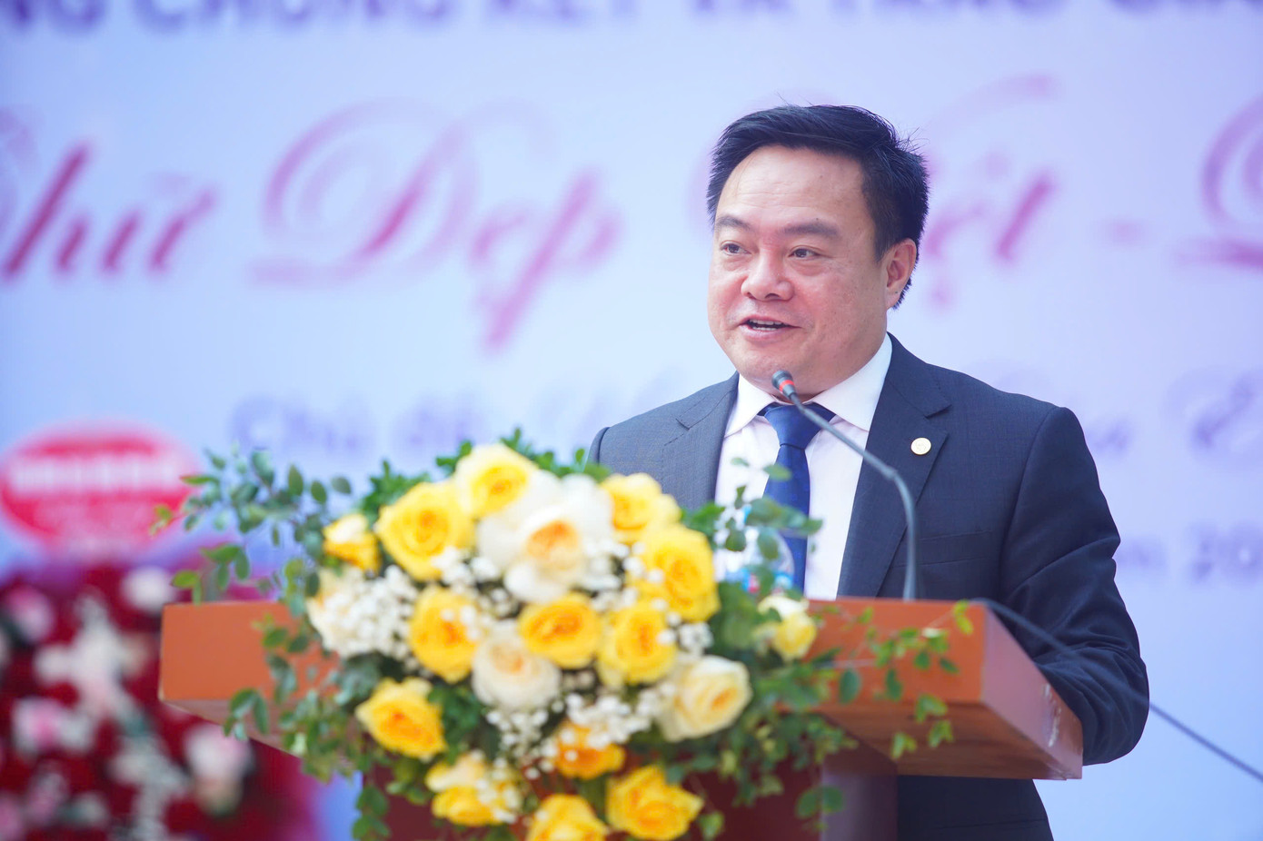 Ông Bùi Văn Phượng, Chủ tịch Hội đồng quản trị Công ty Cổ phần Tiền Phong, Trưởng ban tổ chức cuộc thi. Ông Bùi Văn Phượng, Chủ tịch Hội đồng quản trị Công ty Cổ phần Tiền Phong, Trưởng ban tổ chức cuộc thi.