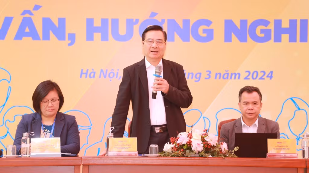 TS Phạm Như Nghệ, Phó Vụ trưởng Vụ Giáo dục Đại học (Bộ GD&amp;ĐT) lưu ý học sinh là cần nghiên cứu kỹ quy chế tuyển sinh
