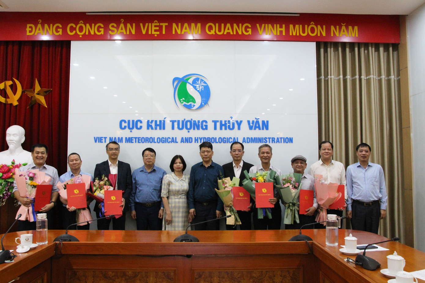 Có 18 lãnh đạo các đơn vị trực thuộc Cục Khí tượng Thuỷ văn được bổ nhiệm trong đợt này.