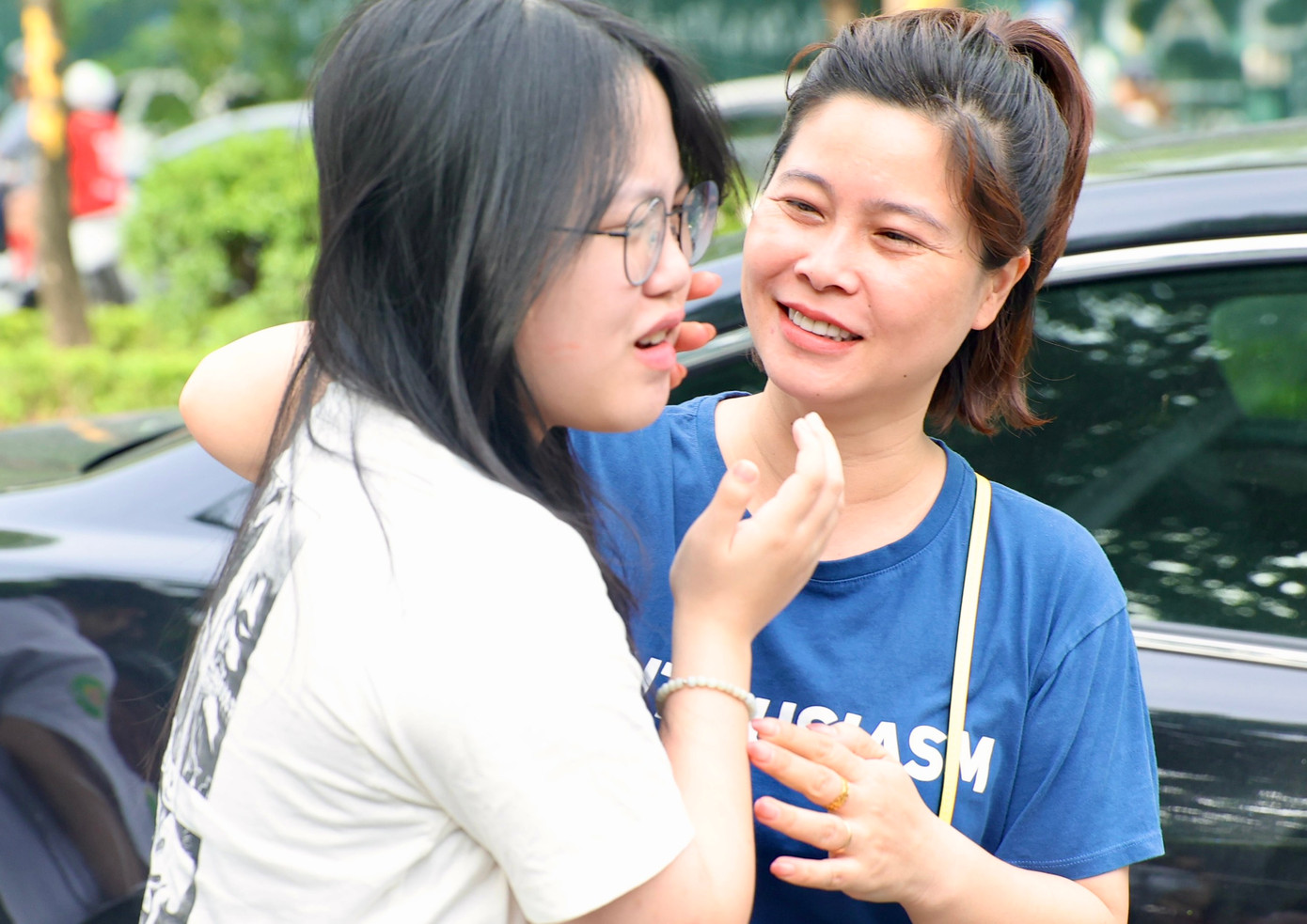 Một phụ huynh động viên con cố gắng. Một phụ huynh động viên con cố gắng.