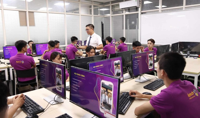 Việt Nam đang thiếu trầm trọng nhân sự trong lĩnh vực an toàn thông tin. Việt Nam đang thiếu trầm trọng nhân sự trong lĩnh vực an toàn thông tin.