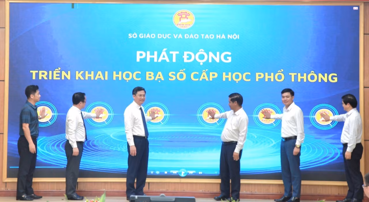 Ngành giáo dục Hà Nội phát động triển khai học bạ số cấp học phổ thông ngày 12/8.
