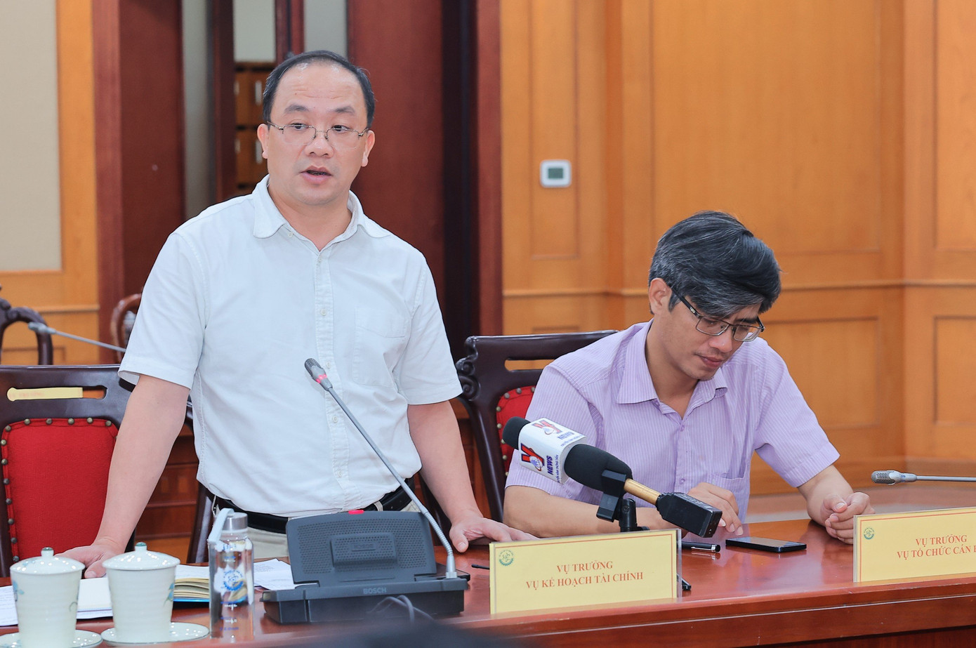 Ông Nguyễn Quyết Chiến, Phó Vụ trưởng Vụ Kế hoạch - Tài chính, Bộ Khoa học và Công nghệ. Ông Nguyễn Quyết Chiến, Phó Vụ trưởng Vụ Kế hoạch - Tài chính, Bộ Khoa học và Công nghệ.