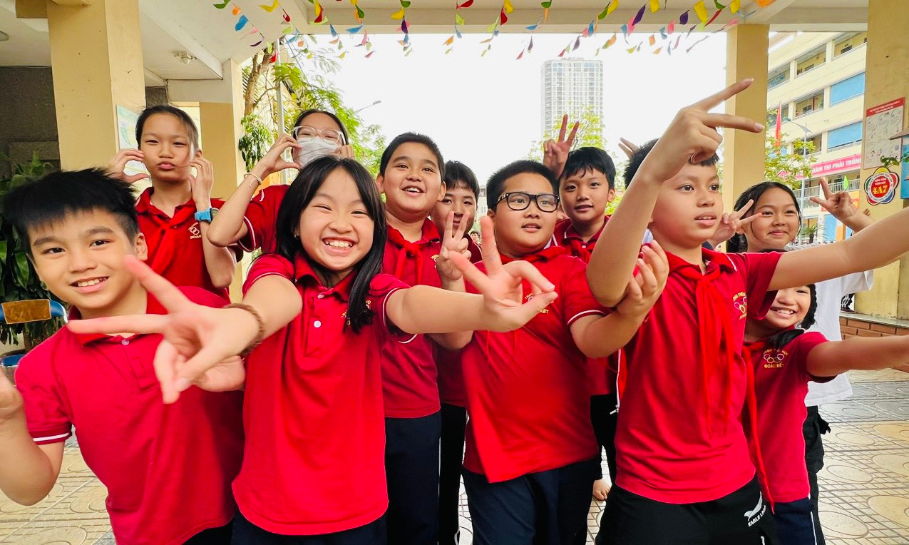 Ngày 28/2, Bộ Chính trị đã đồng ý với đề xuất của Bộ GD&ĐT về việc miễn học phí cho học sinh từ mầm non đến giáo dục phổ thông. Ngày 28/2, Bộ Chính trị đã đồng ý với đề xuất của Bộ GD&ĐT về việc miễn học phí cho học sinh từ mầm non đến giáo dục phổ thông.