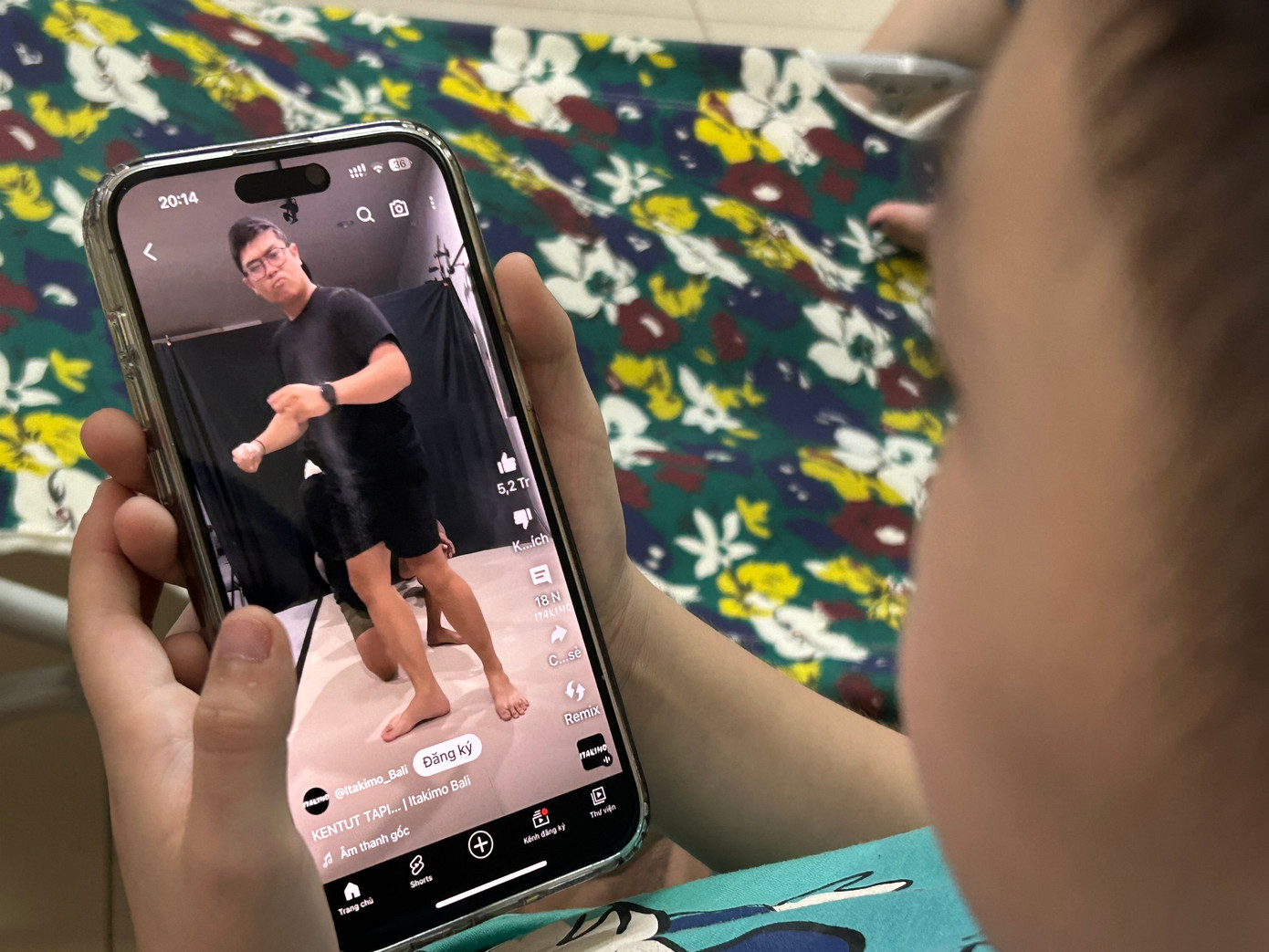 TikTok cam kết sẽ triển khai nhiều giải pháp bảo vệ trẻ em trên nền tảng này. Ảnh minh họa.