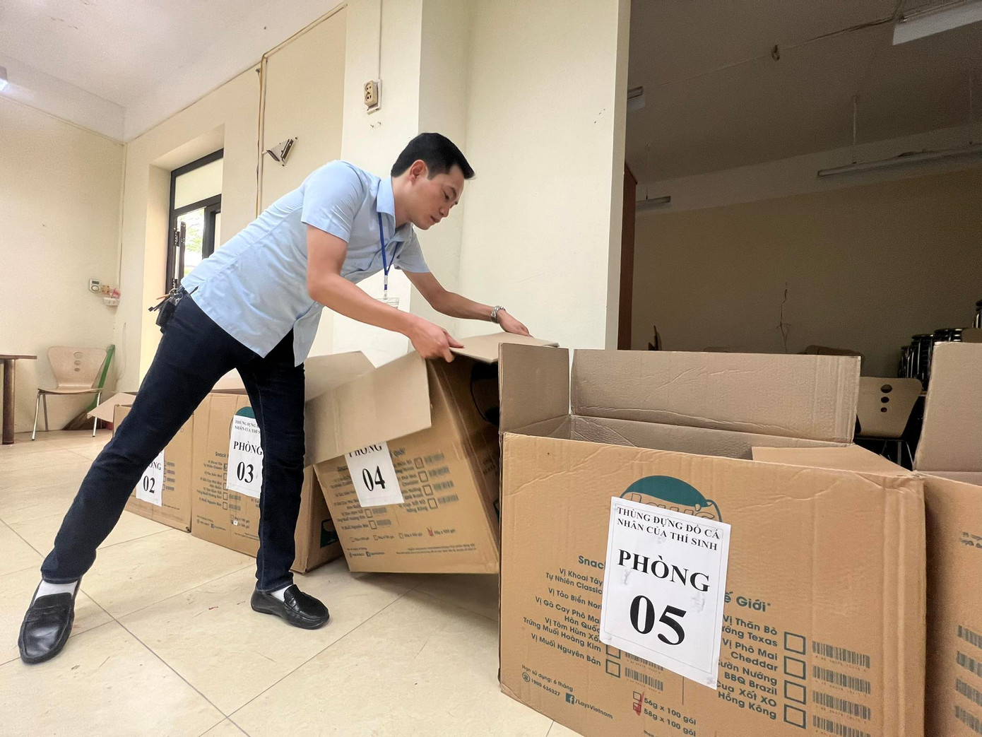 Đồ đạc, tư trang của thí sinh phải được gửi cách xa phòng thi.