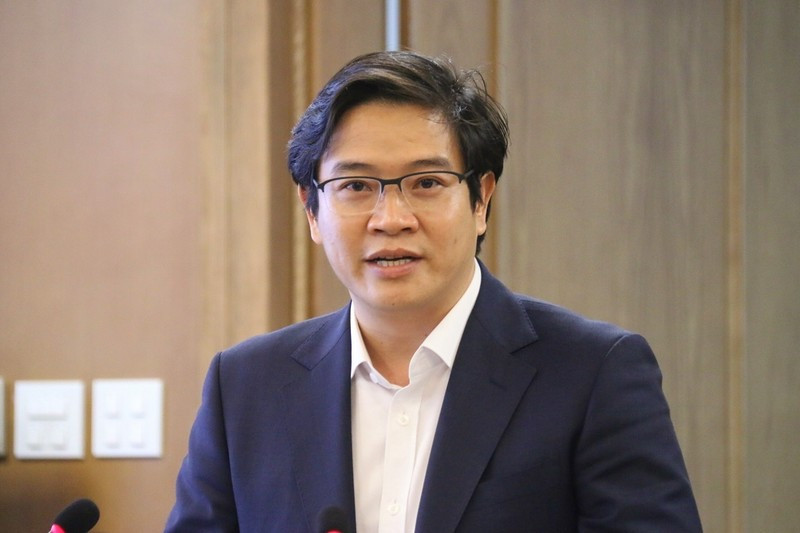 Vụ trưởng Vụ Giáo dục Phổ thông Thái Văn Tài. Vụ trưởng Vụ Giáo dục Phổ thông Thái Văn Tài.