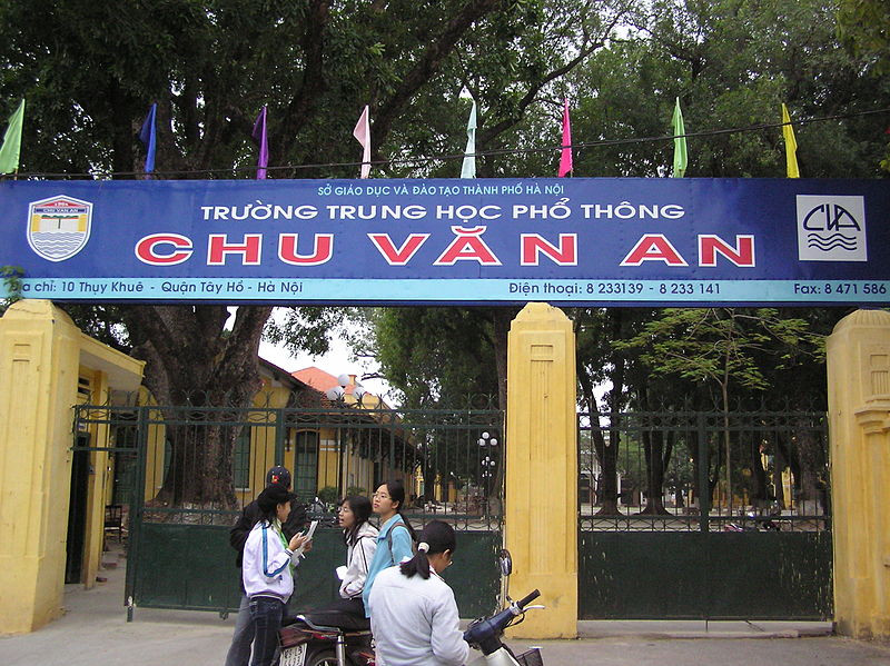 Trường THPT Chu Văn An, Hà Nội.
