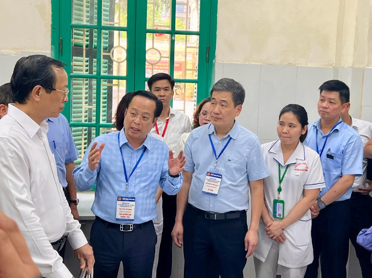 Đoàn kiểm tra công tác chuẩn bị Kỳ thi Tốt nghiệp THPT của Bộ GD&amp;ĐT tại Trường THCS Trưng Vương, quận Hoàn Kiếm (Hà Nội).