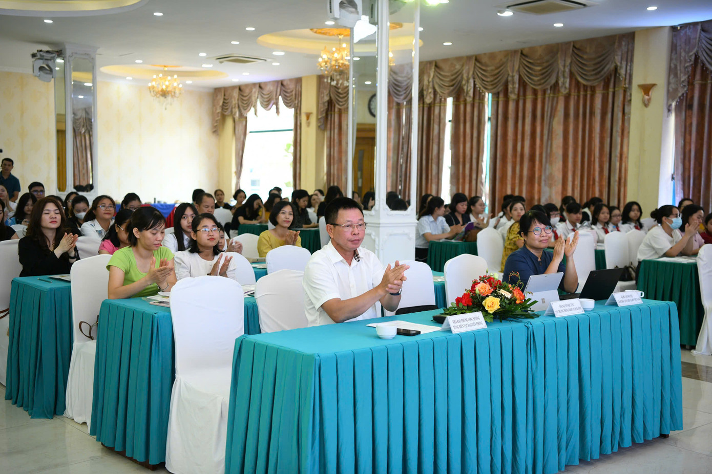 Các đại biểu tham dự Hội nghị sáng nay (20/8). Các đại biểu tham dự Hội nghị sáng nay (20/8).