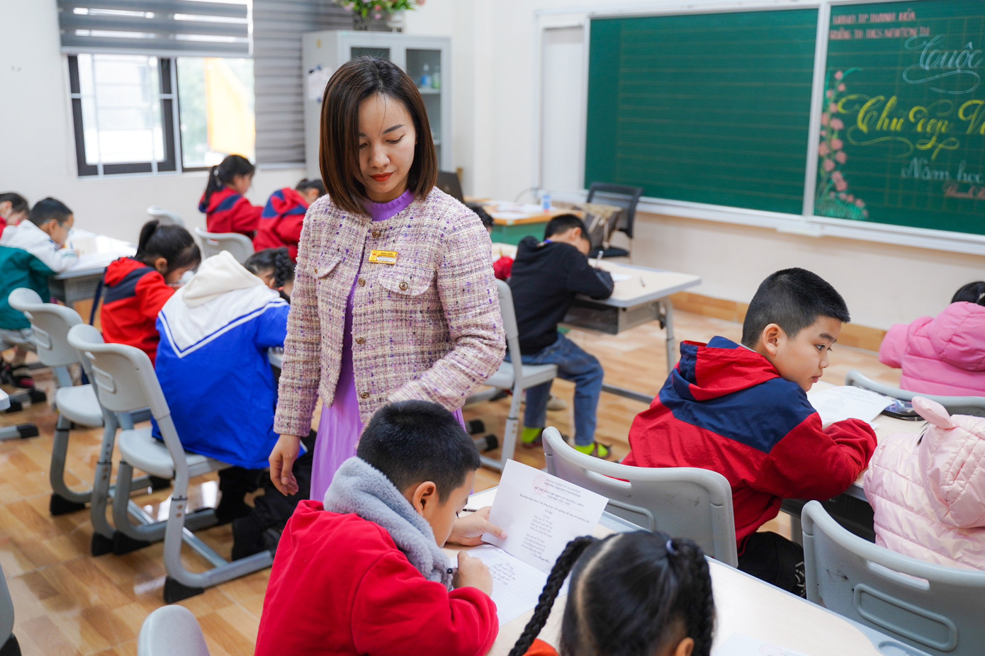 Thông tư 29 của Bộ GD&ĐT quy định không tổ chức dạy thêm đối với học sinh tiểu học, trừ thể dục thể thao, nghệ thuật, kỹ năng sống. Ảnh mang tính minh họa Thông tư 29 của Bộ GD&ĐT quy định không tổ chức dạy thêm đối với học sinh tiểu học, trừ thể dục thể thao, nghệ thuật, kỹ năng sống. Ảnh mang tính minh họa