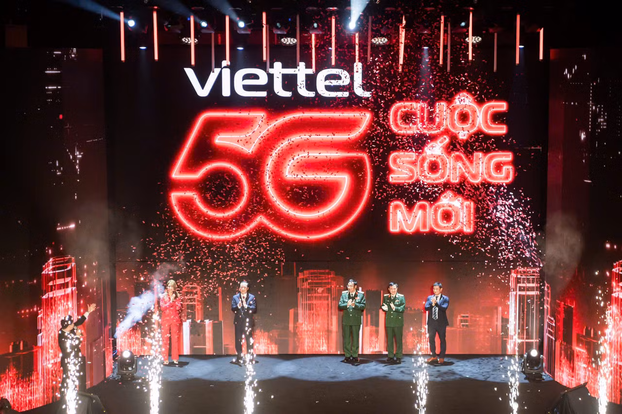 Việt Nam trở thành quốc gia đã thương mại hoá 5G. Việt Nam trở thành quốc gia đã thương mại hoá 5G.
