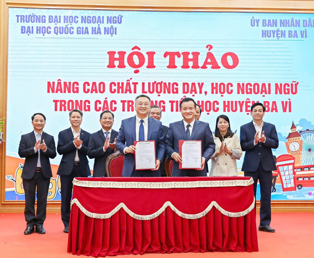UBND huyện Ba Vì ký kết hợp tác với Trường Đại học Ngoại ngữ (Đại học Quốc gia Hà Nội) nhằm bồi dưỡng, nâng cao trình độ giáo viên. UBND huyện Ba Vì ký kết hợp tác với Trường Đại học Ngoại ngữ (Đại học Quốc gia Hà Nội) nhằm bồi dưỡng, nâng cao trình độ giáo viên.