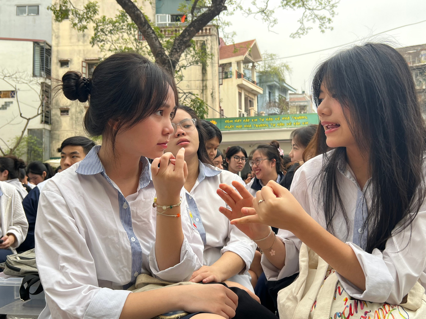 Học sinh Trường THPT Kim Liên (Hà Nội), một trong những trường hằng năm có kết quả thi tốt nghiệp THPT top đầu của TP Hà Nội cũng như cả nước.