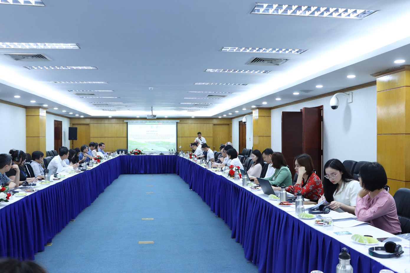 Bộ Tài nguyên và Môi trường tổ chức tham vấn các chuyên gia, cơ quan quản lý để triển khai dự án. Ảnh: Thanh Tâm. Bộ Tài nguyên và Môi trường tổ chức tham vấn các chuyên gia, cơ quan quản lý để triển khai dự án. Ảnh: Thanh Tâm.