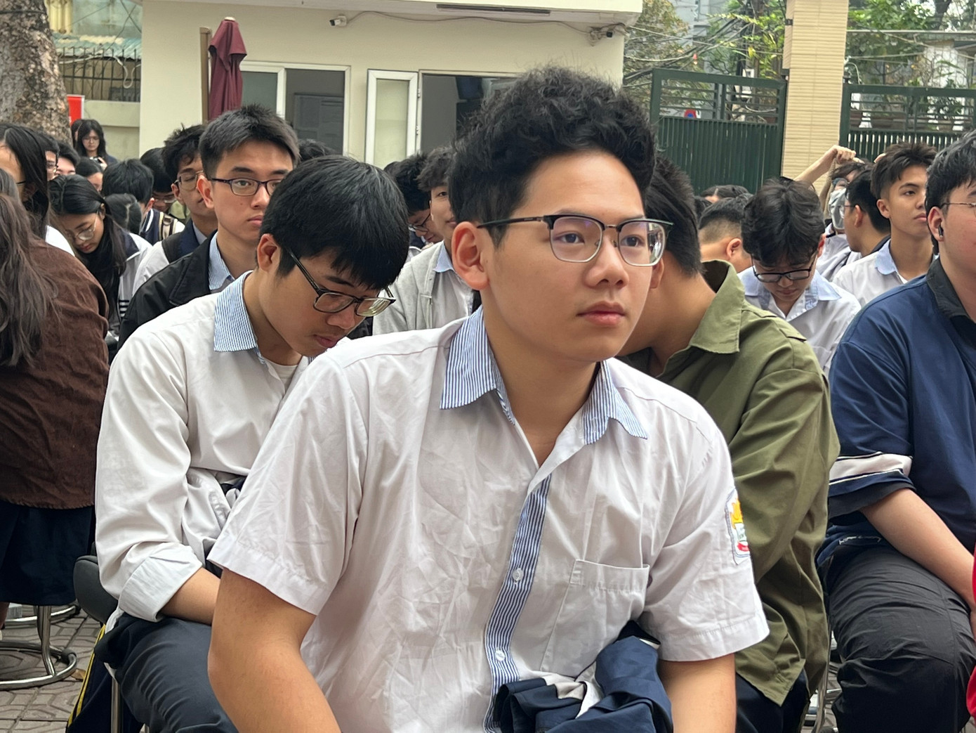 Kỳ thi Tốt nghiệp THPT năm nay, thí sinh là học sinh học chương trình mới sẽ thi 4 môn với 3 buổi thi. Kỳ thi Tốt nghiệp THPT năm nay, thí sinh là học sinh học chương trình mới sẽ thi 4 môn với 3 buổi thi.