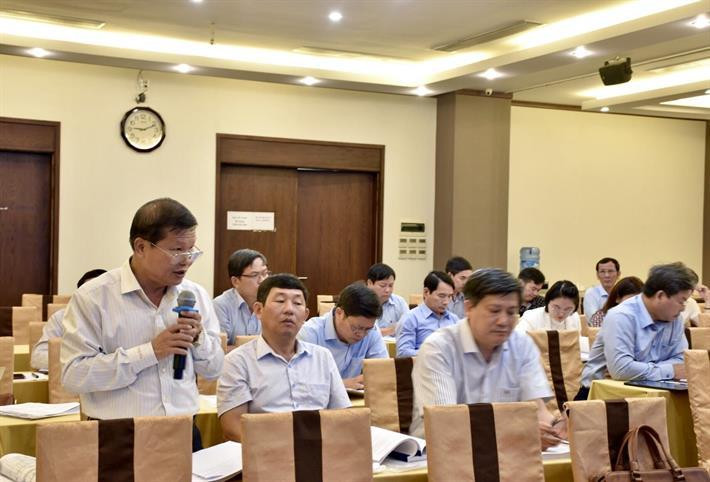 Đại diện địa phương phát biểu ý kiến tại hội thảo.